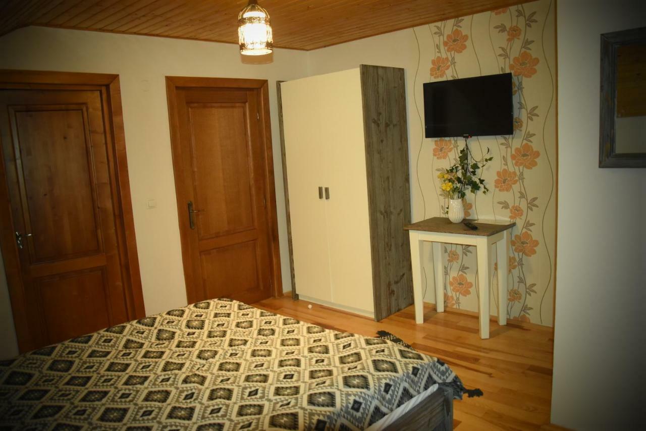 Casa Smeilor Хорезу Экстерьер фото